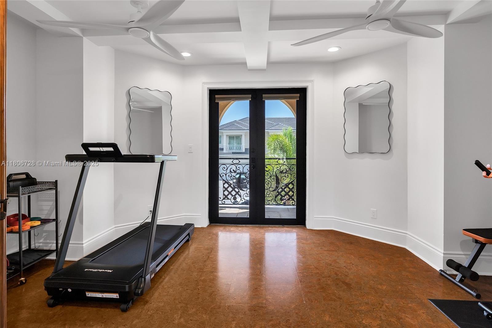 1011 Rhodes Villa Avenue Delray Beach, FL 33483 - Photo 46 of 90