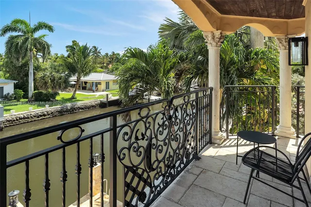 $5,706,427 | 1011 Rhodes Villa Avenue, Delray Beach, FL 33483