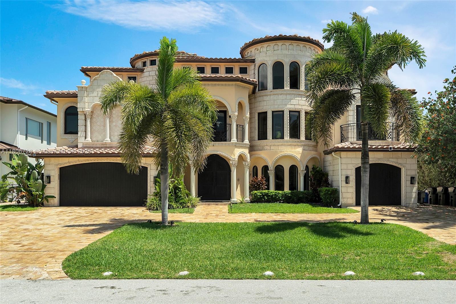 1011 Rhodes Villa Avenue Delray Beach, FL 33483 - Photo 7 of 90