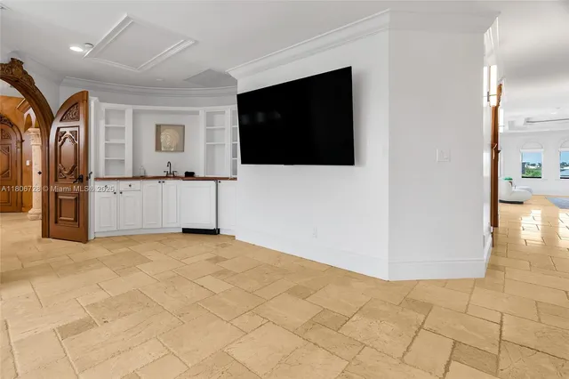 $5,706,427 | 1011 Rhodes Villa Avenue, Delray Beach, FL 33483