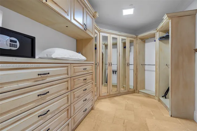 $5,706,427 | 1011 Rhodes Villa Avenue, Delray Beach, FL 33483