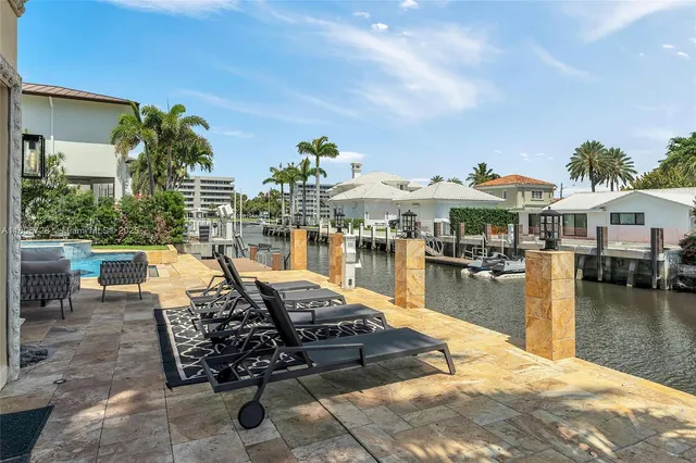 $5,706,427 | 1011 Rhodes Villa Avenue, Delray Beach, FL 33483