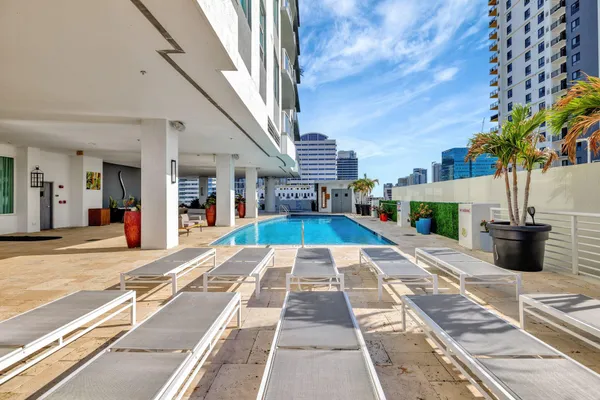 $3,300 | 315 Northeast 3rd Avenue, Unit 1505, Fort Lauderdale, FL 33301