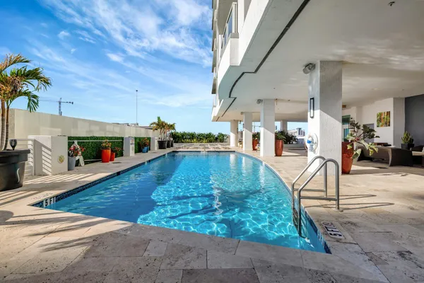 $3,300 | 315 Northeast 3rd Avenue, Unit 1505, Fort Lauderdale, FL 33301