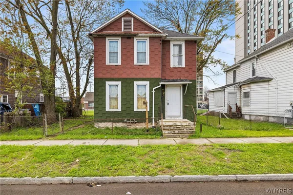 $99,999 | 919 Cedar Avenue, Niagara Falls, NY 14301