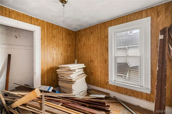 $99,999 | 919 Cedar Avenue, Niagara Falls, NY 14301