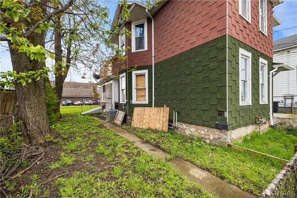 $99,999 | 919 Cedar Avenue, Niagara Falls, NY 14301