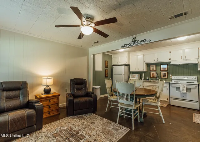 $675,000 | 2388 Attala Road 5238, Ethel, MS 39067