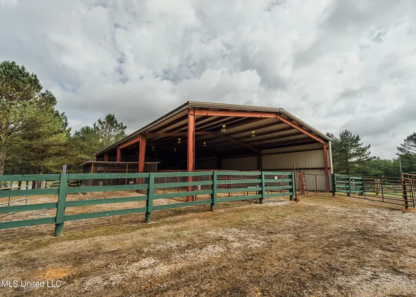 $675,000 | 2388 Attala Road 5238, Ethel, MS 39067