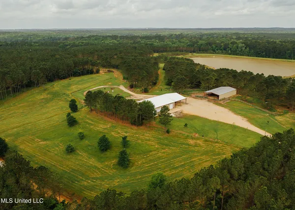 $675,000 | 2388 Attala Road 5238, Ethel, MS 39067