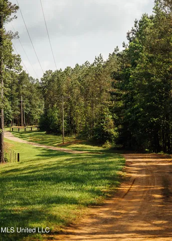 $675,000 | 2388 Attala Road 5238, Ethel, MS 39067