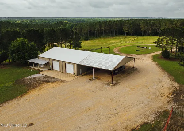 $675,000 | 2388 Attala Road 5238, Ethel, MS 39067