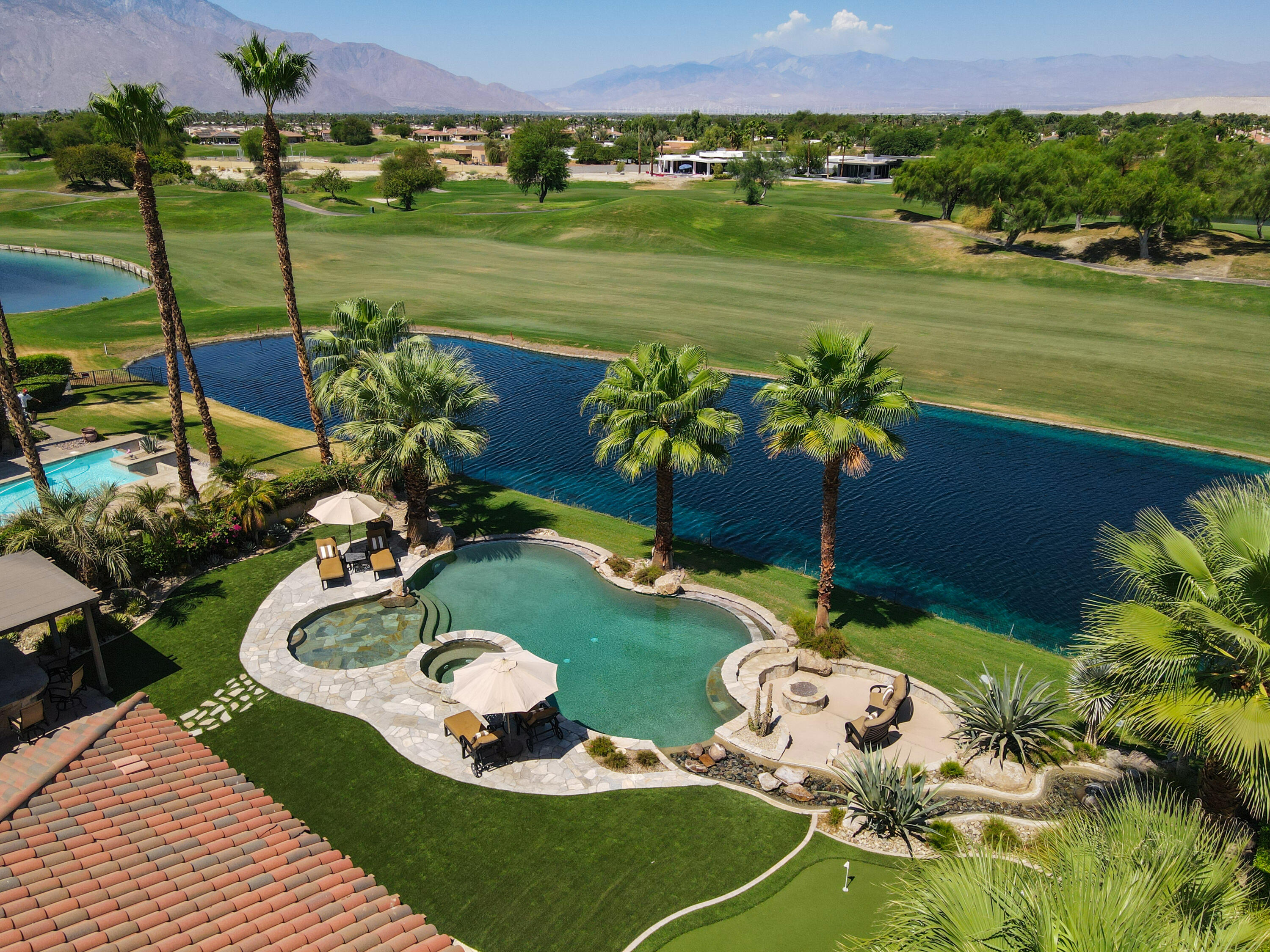 392 Loch Lomond Road Rancho Mirage, CA 92270 - Photo 3 of 55 36