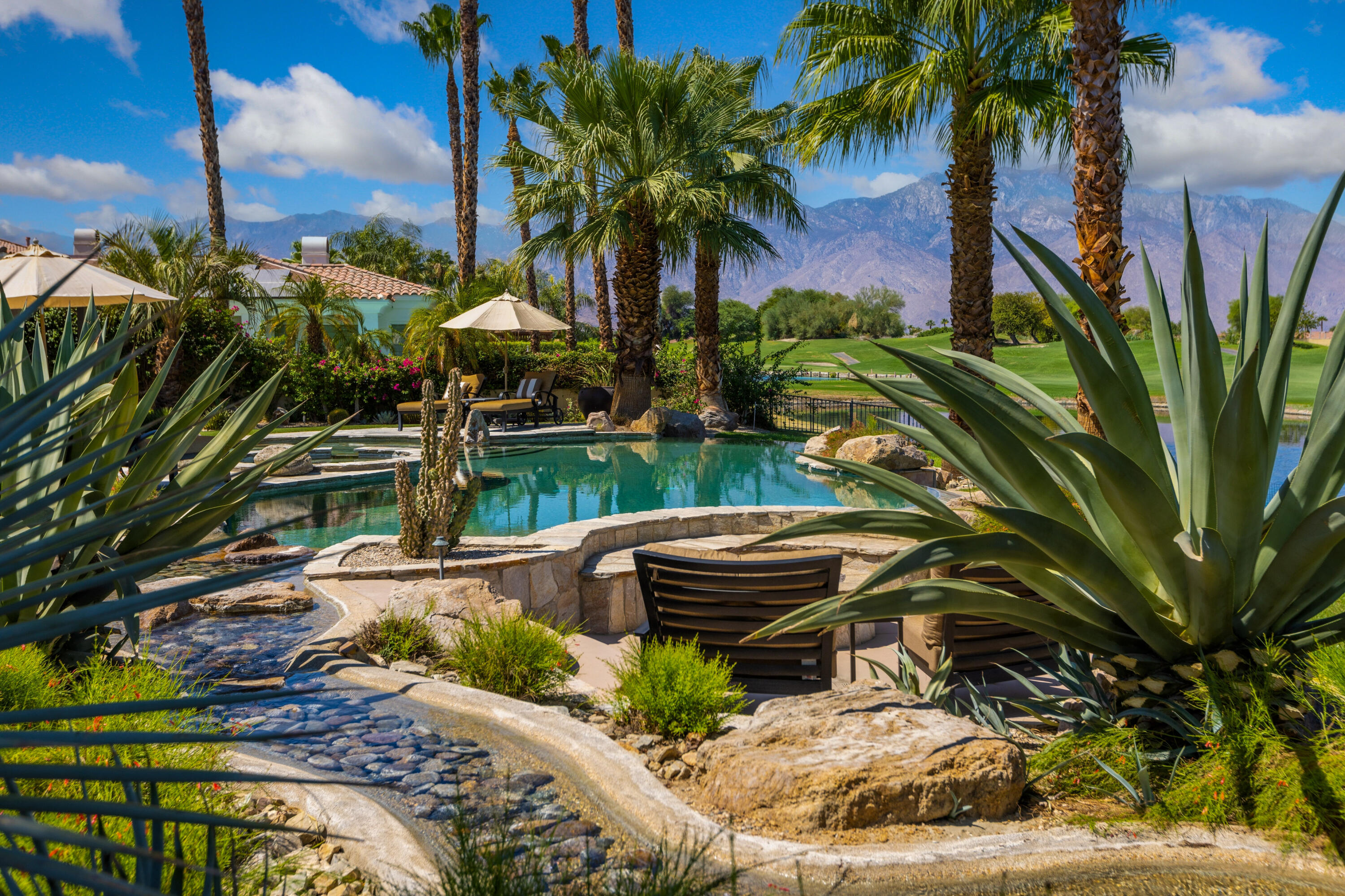 392 Loch Lomond Road Rancho Mirage, CA 92270 - Photo 4 of 55 19