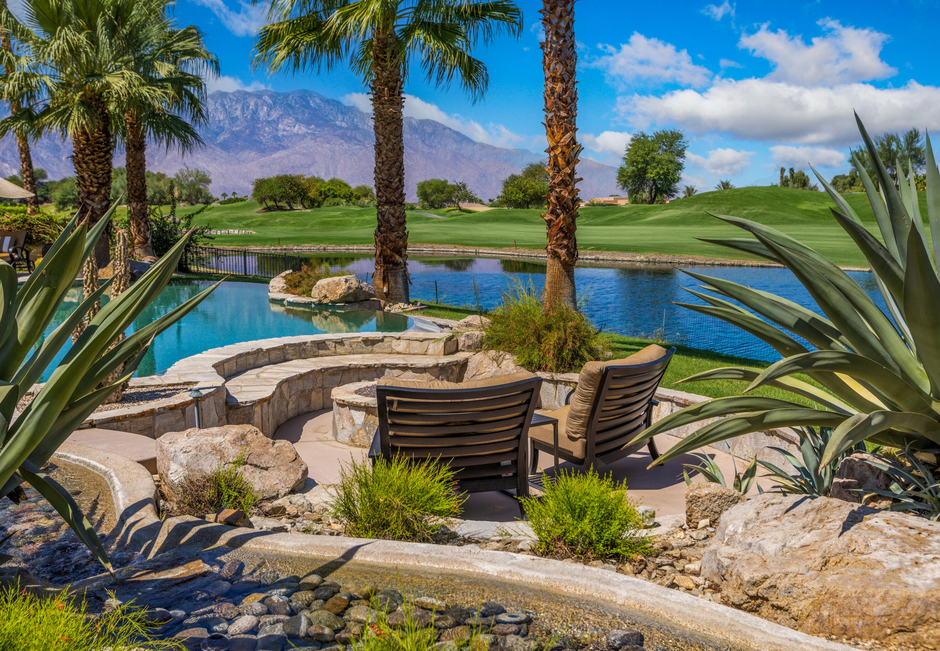 392 Loch Lomond Road Rancho Mirage, CA 92270 - Photo 6 of 55 20