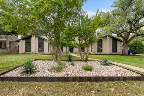 $985,000 | 10503 Spicewood Parkway, Austin, TX 78750