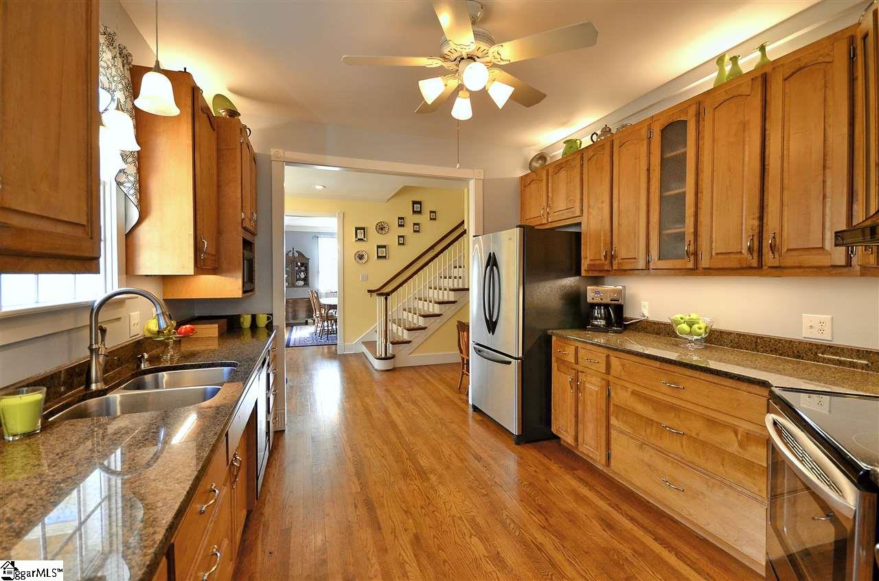 1640 Skunk Hollow Road Campobello, SC 29322 - Photo 4 of 16