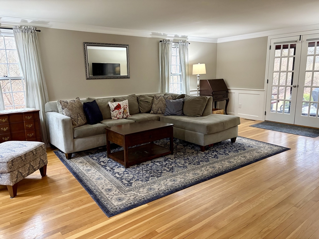 2 Baron Way Littleton, MA 01460 - Photo 8 of 34