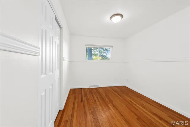 $1,795 | 2437 Pinehurst Drive, St. Louis, MO 63114