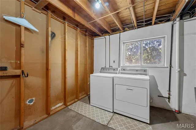 $1,795 | 2437 Pinehurst Drive, St. Louis, MO 63114