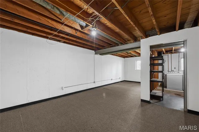 $1,795 | 2437 Pinehurst Drive, St. Louis, MO 63114