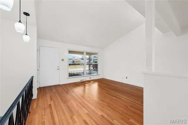 $1,795 | 2437 Pinehurst Drive, St. Louis, MO 63114