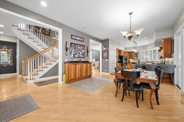 a view of a livingroom and dining room