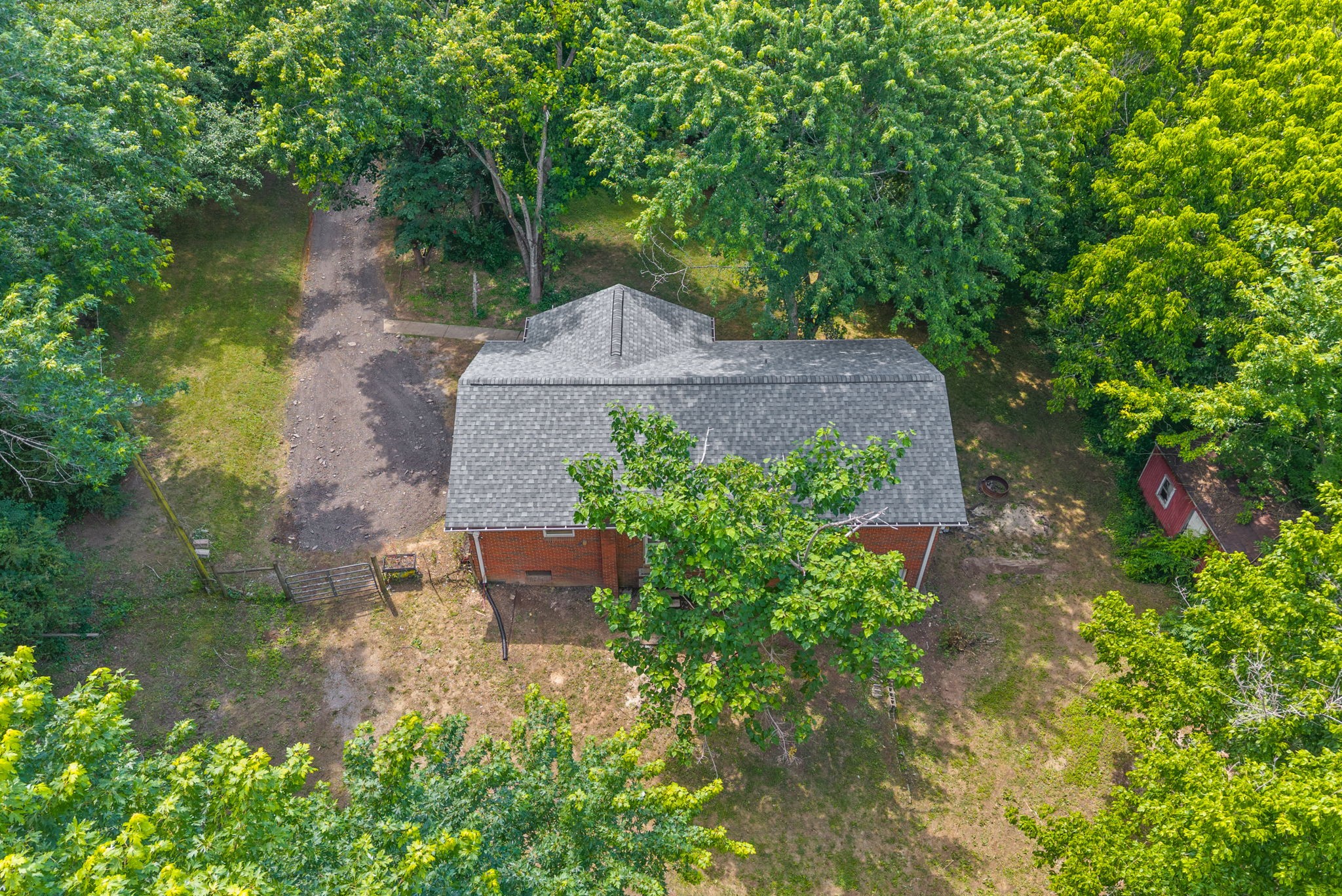 1011 Issac Clifton Road Chapmansboro, TN 37035 - Photo 26 of 34