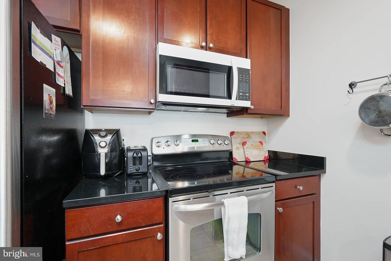 1391 Pennsylvania Ave. Southeast, Unit 331 Washington, DC 20003 - Photo 12 of 29 Modern kitchen with sleek finishes.