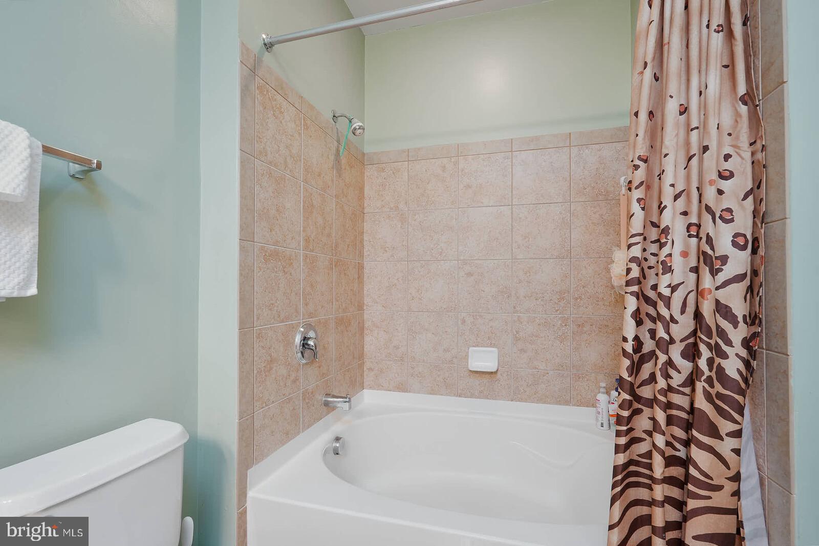 1391 Pennsylvania Ave. Southeast, Unit 331 Washington, DC 20003 - Photo 23 of 29 Serene bathroom retreat with modern finishes.