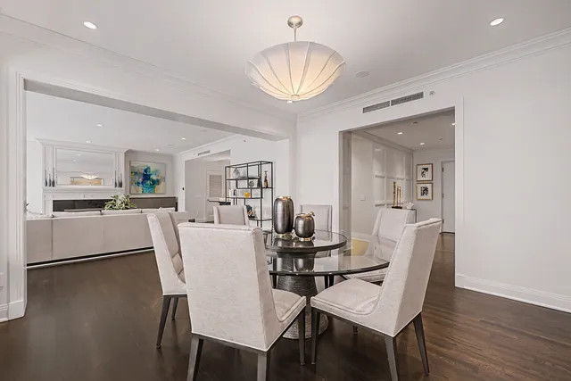 $975,000 | 840 North Lake Shore Drive, Unit 302, Chicago, IL 60611