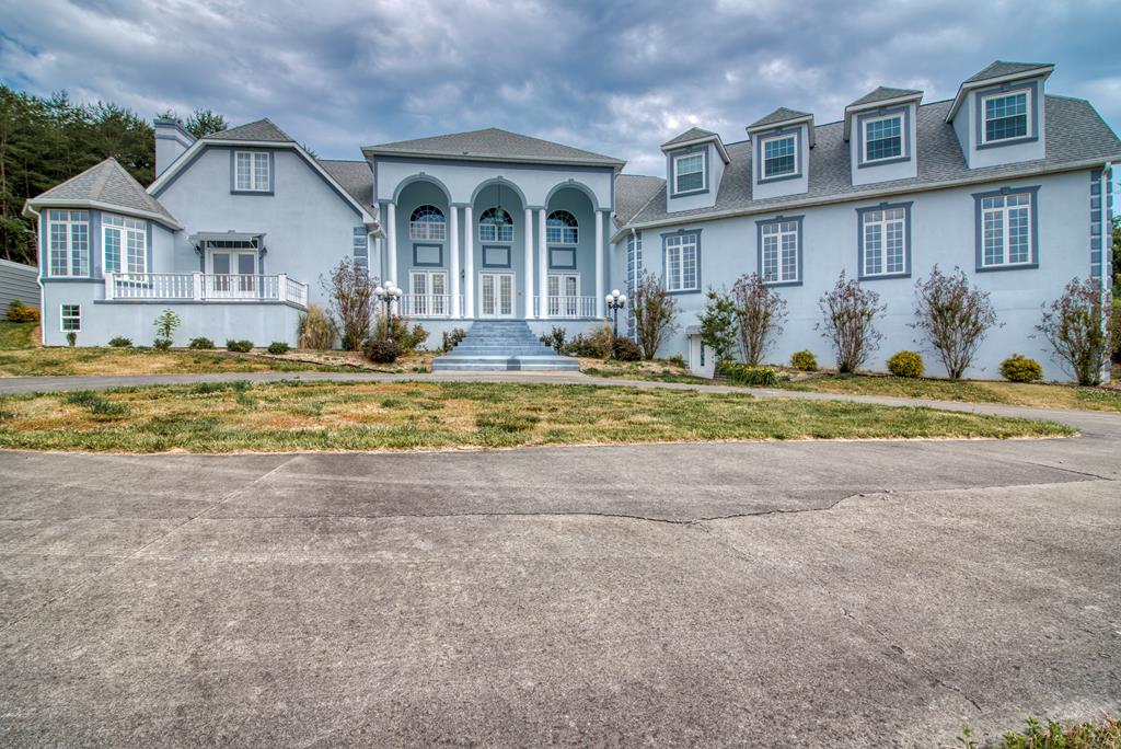 1393 Riverside Road Bluff City, TN 37618 - Photo 6 of 39 Gallery Image 6