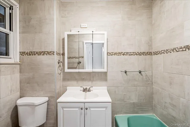 $999,000 | 80-14 95th Avenue | Ozone Park