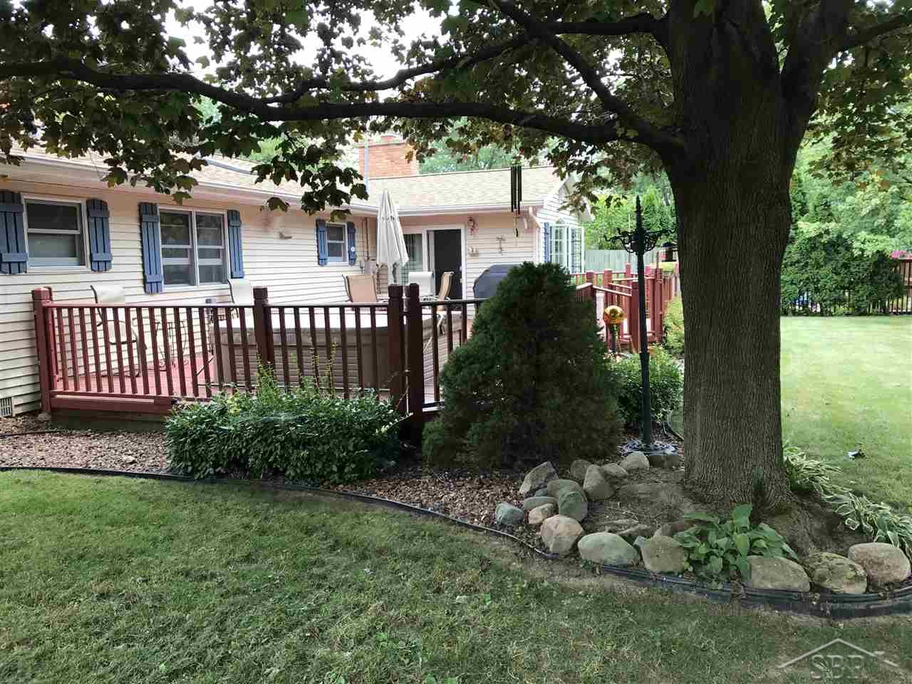 220 Frank Road Frankenmuth, MI 48734 - Photo 18 of 23 31327410-18.JPG