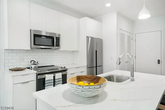 $2,350 | 803 South Avenue, Unit 524, Plainfield, NJ 07062