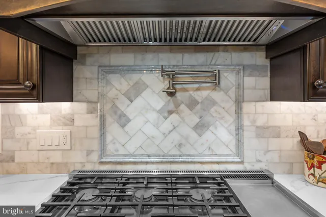 $1,449,999 | 80 High Point West, Huntingdon Valley, PA 19006