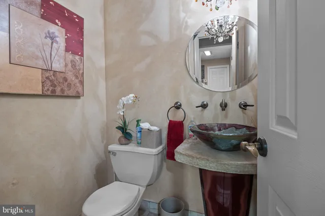 $1,449,999 | 80 High Point West, Huntingdon Valley, PA 19006