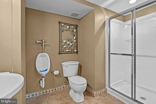 $1,449,999 | 80 High Point West, Huntingdon Valley, PA 19006