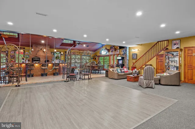 $1,449,999 | 80 High Point West, Huntingdon Valley, PA 19006