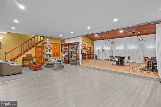 $1,449,999 | 80 High Point West, Huntingdon Valley, PA 19006