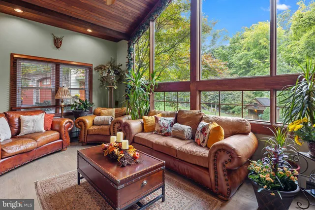 $1,449,999 | 80 High Point West, Huntingdon Valley, PA 19006