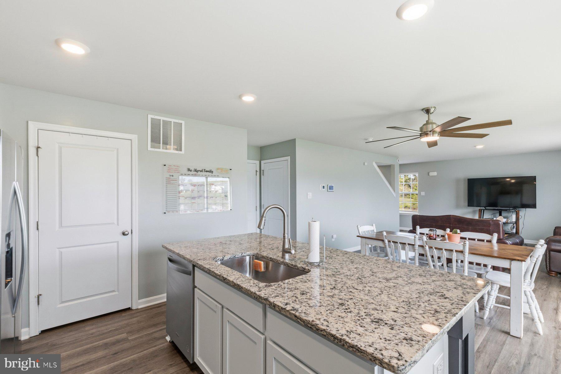 5315 Valley View Road Spring Grove, PA 17362 - Photo 9 of 38