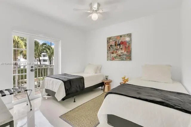 $3,800 | 290 Sunrise Drive, Unit 206, Key Biscayne, FL 33149