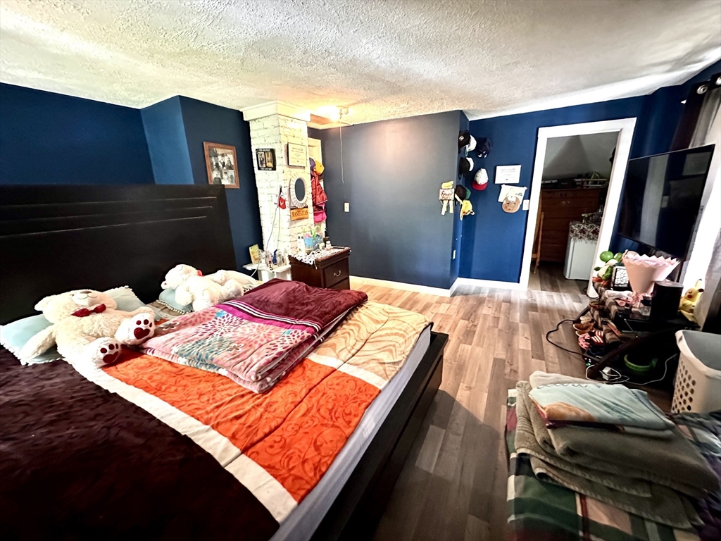 107 Dorset Street Springfield, MA 01108 - Photo 11 of 23