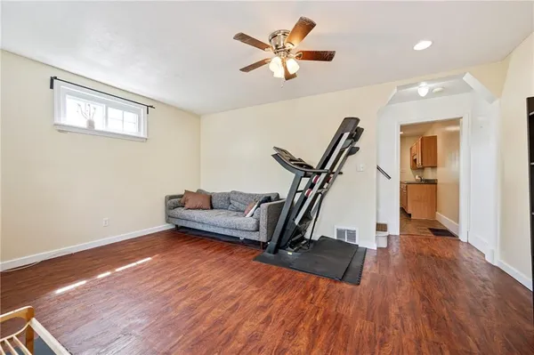 $600,000 | 318-320 Sprott Way, Sewickley, PA 15143