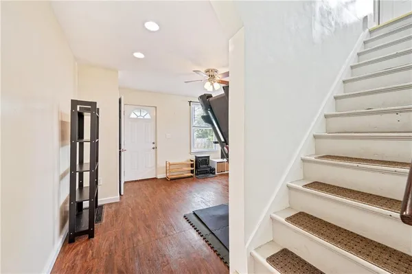 $600,000 | 318-320 Sprott Way, Sewickley, PA 15143