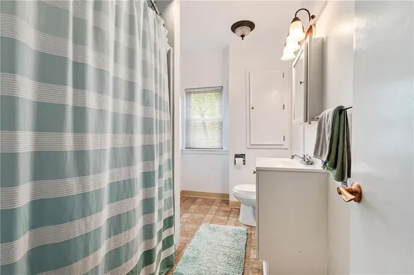 $600,000 | 318-320 Sprott Way, Sewickley, PA 15143