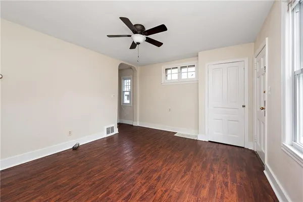 $600,000 | 318-320 Sprott Way, Sewickley, PA 15143