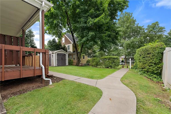 $600,000 | 318-320 Sprott Way, Sewickley, PA 15143