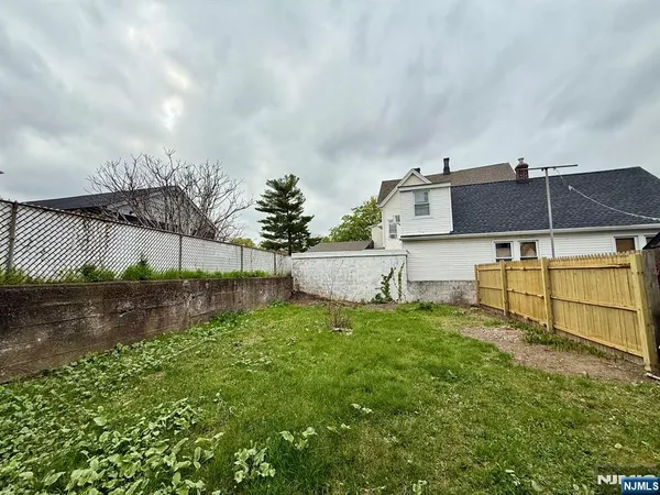 $2,800 | 144 South Main Street, Unit FIRST, Lodi, NJ 07644